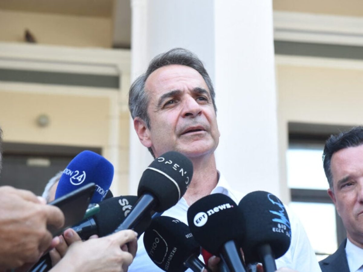 &Mu;&eta;&tau;&sigma;&omicron;&tau;ά&kappa;&eta;&sigmaf; &gamma;&iota;&alpha; &tau;&omicron;&nu; &theta;ά&nu;&alpha;&tau;&omicron; &tau;&eta;&sigmaf; &Beta;ά&gamma;&iota;&alpha;&sigmaf; &Nu;έ&sigma;&tau;&omicron;&rho;&alpha;: &laquo;&Kappa;&alpha;&mu;ί&alpha; &alpha;&nu;&omicron;&chi;ή &sigma;&tau;&omicron; &alpha;ί&mu;&alpha; &kappa;&alpha;&iota; &tau;&omicron;&nu; &delta;&iota;&chi;&alpha;&sigma;&mu;ό &tau;&omega;&nu; ά&kappa;&rho;&omega;&nu;&raquo;