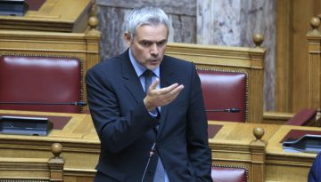 Αιχμές Καραγκούνη κατά της αντιπολίτευσης στη Βουλή για τη δολοφονία της Βάγιας Νέστορα: “Οπλίζετε το χέρι κάποιου τρελού και τώρα έγινε αυτό”