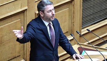 Το ΠΑΣΟΚ στη Βουλή για το Ταμείο Ανάκαμψης – Η κυβέρνηση οφείλει να απαντήσει που πήγαν τα λεφτά, λέει ο Ανδρουλάκης | in.gr