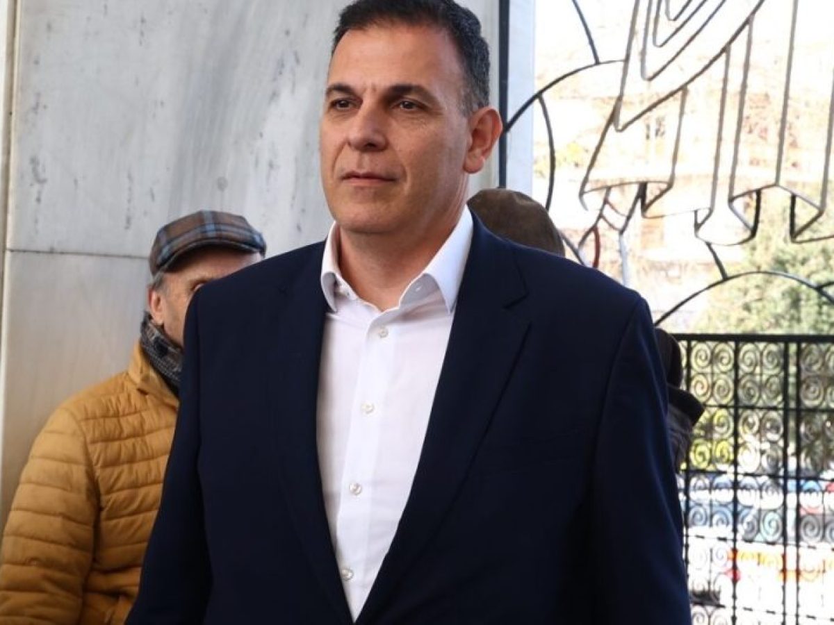 Ο Καραμέρος βάζει «πλώρη» για Τσίπρα – Ανατροπή στον ΣΥΡΙΖΑ με τη βουλευτική του έδρα