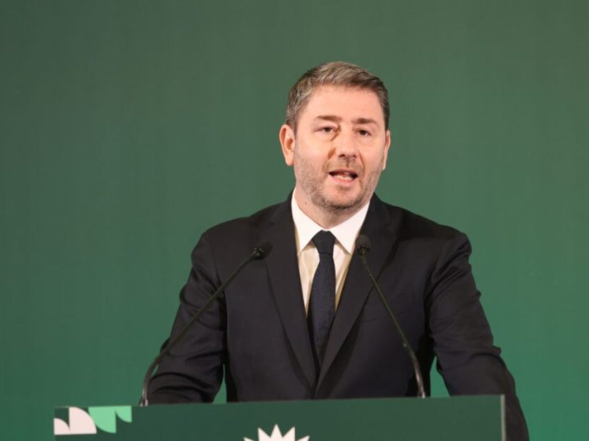 &Alpha;&nu;&delta;&rho;&omicron;&upsilon;&lambda;ά&kappa;&eta;&sigmaf; &gamma;&iota;&alpha; &tau;&omicron;&nu; &theta;ά&nu;&alpha;&tau;&omicron; &tau;&eta;&sigmaf; &mu;&eta;&tau;έ&rho;&alpha;&sigmaf; &tau;&eta;&sigmaf; &Alpha;&phi;&rho;&omicron;&delta;ί&tau;&eta;&sigmaf; &Nu;έ&sigma;&tau;&omicron;&rho;&alpha;: &Omicron;&iota; &delta;&omicron;&lambda;&omicron;&phi;ό&nu;&omicron;&iota; &nu;&alpha; &sigma;&upsilon;&lambda;&lambda;&eta;&phi;&theta;&omicron;ύ&nu; &kappa;&alpha;&iota; &nu;&alpha; &tau;&iota;&mu;&omega;&rho;&eta;&theta;&omicron;ύ&nu;
