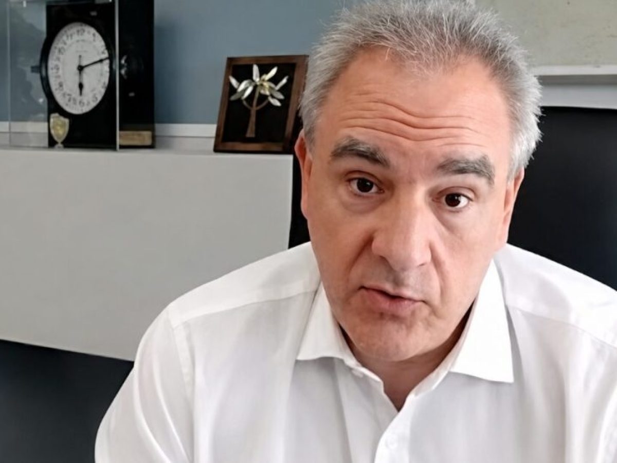 &Upsilon;&pi;ό&theta;&epsilon;&sigma;&eta; &Nu;&tau;ό&kappa;&omicron;&upsilon;: &Omicron; &Rho;ώ&sigma;&omicron;&sigmaf; &phi;&alpha;&rho;&sigma;έ&rho; &alpha;&pi;&alpha;&nu;&tau;ά &sigma;&tau;&omicron; &Mu;&alpha;&xi;ί&mu;&omicron;&upsilon; &gamma;&iota;&alpha; &tau;&alpha; &pi;&epsilon;&rho;ί &laquo;&pi;&rho;&omicron;&eta;&gamma;&mu;έ&nu;&omicron;&upsilon; AI&raquo; &ndash; Ό&sigma;&alpha; &xi;έ&rho;&omicron;&upsilon;&mu;&epsilon; &gamma;&iota;&alpha; &tau;&omicron; &delta;ί&delta;&upsilon;&mu;&omicron; Vovan &kappa;&alpha;&iota; Lexus