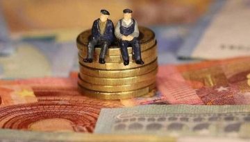 Καταργείται η περικοπή των συντάξεων χηρείας: Προς ψήφιση στην Βουλή οι νέες ρυθμίσεις – Οι 5 μεγάλες αλλαγές – ΤΑ ΝΕΑ