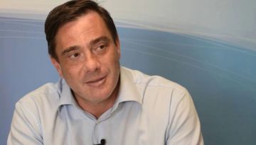 Οι δημόσιες προτάσεις Φεύγα προς τη ΝΔ για ομόφυλα ζευγάρια και Σαμαρά, το “άδειασμα” από Μαρινάκη και η δύσκολη εκλογική “μάχη” στην Αιτωλοακαρνανία