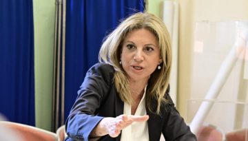 Μήνυση Φρονιμάκη κατά Καρυστιανού: «Συκοφαντικά όσα είπε ότι την εκβίασα για το ακίνητο»