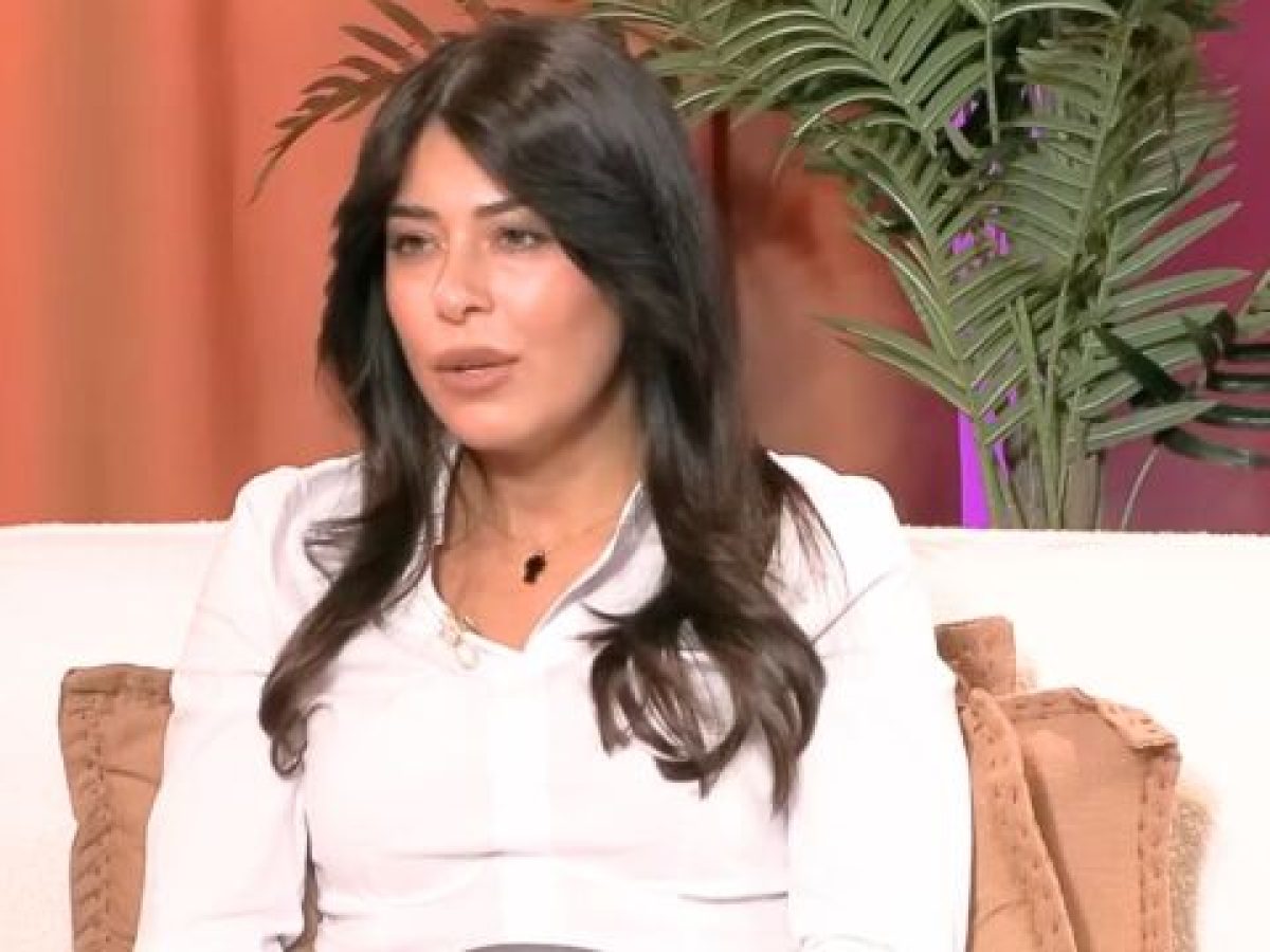 Αφροδίτη Λατινοπούλου: Αν βρισκόμουν σ΄ ένα νησί μόνο με Ρομά, θα προτιμούσα να πέσω στη θάλασσα με τους καρχαρίες, κοινώς θα αυτοκτονούσα (Βίντεο)