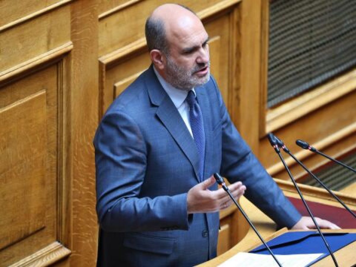 Έτοιμος από καιρό εμφανίστηκε ο Μαρκόπουλος – Με το “καλημέρα” μπήκε στα δύσκολα