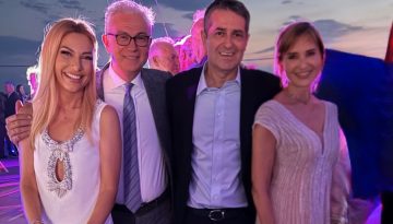 Το πάρτυ του Γ. Πατεράκη και η πρώτη «κοσμική» έξοδος του Γ. Μυλωνάκη