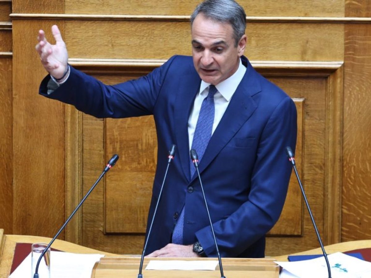 Μητσοτάκης: «Μείωση 10 λεπτών στη βενζίνη έως το τέλος Αυγούστου»