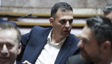 Γιώργος Καραμέρος: Παραιτείται από τον ΣΥΡΙΖΑ και παραδίδει τη βουλευτική του έδρα – The Press Project – Ειδήσεις, Αναλύσεις, Ραδιόφωνο, Τηλεόραση