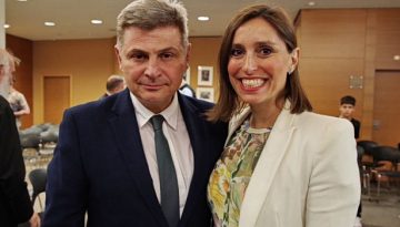 Φαραντούρης: Η σύζυγός μου επιλέχθηκε βάσει των προσόντων της – Δημοσιεύθηκε η απόσπαση στη Διαύγεια | in.gr