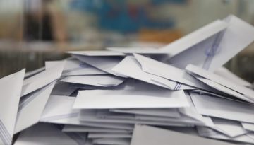 Γιατί στο Μαξίμου ανησυχούν για τη «βουβή ψήφο» των εκλογών
