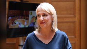 ΣΥΡΙΖΑ: Μοναδική υποψήφια για την προεδρία της ΚΟ η Ρένα Δούρου