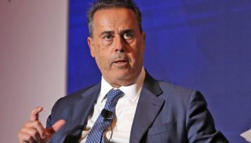Παπασταύρου: Το νερό είναι και θα παραμείνει δημόσιο αγαθό – Καμία ιδιωτική εταιρεία