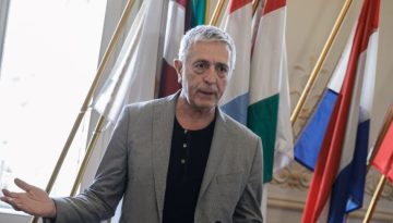 Στέλιος Κούλογλου: Τον παρακολουθούσαν με το Pegasus ενώ ερευνούσε το σκάνδαλο των υποκλοπών στην Ευρωβουλή
