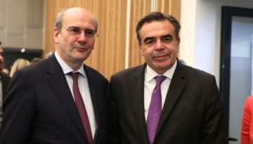 Χιλιάδες ιδιοκτήτες αγροτικών εκτάσεων απαλλάσσονται από τις διεκδικήσεις του Δημοσίου, με πρωτοβουλία Χατζηδάκη και Σχοινά – “Αποκαθιστούμε μια χρόνια αδικία”