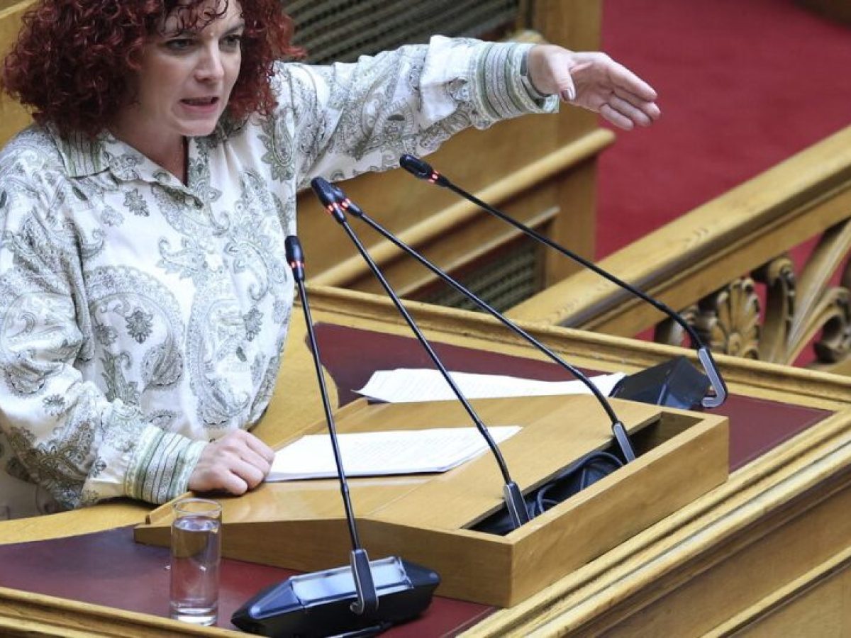 &Kappa;&Kappa;&Epsilon; &sigma;&tau;&eta; &Beta;&omicron;&upsilon;&lambda;ή: &laquo;&Theta;&upsilon;&sigma;&iota;ά&zeta;&epsilon;&tau;&epsilon; &tau;&eta; &Lambda;έ&sigma;&beta;&omicron; &gamma;&iota;&alpha; &tau;&alpha; &sigma;&upsilon;&mu;&phi;έ&rho;&omicron;&nu;&tau;&alpha; &tau;&omega;&nu; &epsilon;&xi;&alpha;&gamma;&omega;&gamma;έ&omega;&nu; &tau;&eta;&sigmaf; &phi;έ&tau;&alpha;&sigmaf;&raquo;