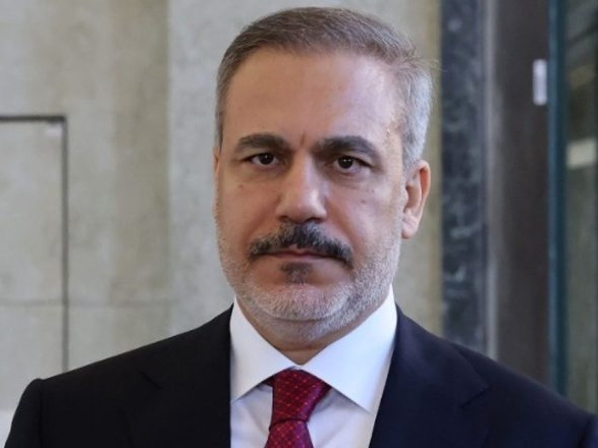&Chi;&alpha;&kappa;ά&nu; &Phi;&iota;&nu;&tau;ά&nu;: &laquo;&Eta; &sigma;&tau;&rho;&alpha;&tau;&iota;&omega;&tau;&iota;&kappa;&omicron;&pi;&omicron;ί&eta;&sigma;&eta; &tau;&omega;&nu; &epsilon;&lambda;&lambda;&eta;&nu;&iota;&kappa;ώ&nu; &nu;&eta;&sigma;&iota;ώ&nu; &alpha;&pi;&omicron;&tau;&epsilon;&lambda;&epsilon;ί &alpha;&pi;&epsilon;&iota;&lambda;ή &gamma;&iota;&alpha; &tau;&eta;&nu; &Tau;&omicron;&upsilon;&rho;&kappa;ί&alpha;&raquo;