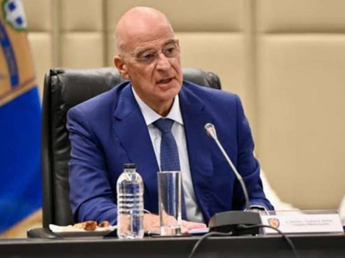 &Delta;έ&nu;&delta;&iota;&alpha;&sigmaf;: &Eta; &Epsilon;&lambda;&lambda;ά&delta;&alpha; &pi;&epsilon;&rho;&nu;ά &alpha;&pi;ό &tau;&eta;&nu; &alpha;&gamma;&omicron;&rho;ά ό&pi;&lambda;&omega;&nu; &sigma;&tau;&eta;&nu; &pi;&alpha;&rho;&alpha;&gamma;&omega;&gamma;ή &ndash; 15.000 drones &tau;&omicron;&nu; &chi;&rho;ό&nu;&omicron; &alpha;&pi;ό &tau;&omicron; 2026 | Pagenews.gr