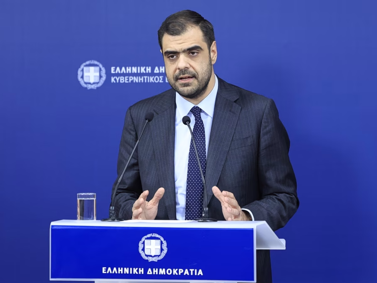 &laquo;&Kappa;&alpha;&mu;ί&alpha; &pi;&alpha;&rho;έ&mu;&beta;&alpha;&sigma;&eta; &gamma;&iota;&alpha; &Kappa;&alpha;&sigma;&iota;&delta;&iota;ά&rho;&eta;&raquo;, &xi;&epsilon;&kappa;&alpha;&theta;&alpha;&rho;ί&zeta;&epsilon;&iota; &omicron; &Mu;&alpha;&rho;&iota;&nu;ά&kappa;&eta;&sigmaf; &ndash; &Pi;&omicron;ύ &pi;&alpha;&rho;&alpha;&pi;έ&mu;&pi;&epsilon;&iota; | &Tau;&Omicron; &Beta;&Eta;&Mu;&Alpha;