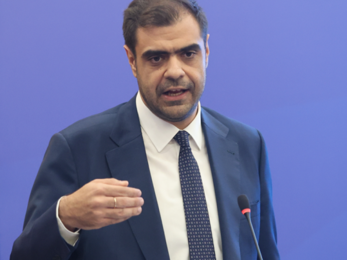 &Mu;&alpha;&rho;&iota;&nu;ά&kappa;&eta;&sigmaf;: &Pi;&iota;&sigma;&tau;&epsilon;ύ&omicron;&upsilon;&mu;&epsilon; &sigma;&tau;&omicron;&nu; &delta;&iota;ά&lambda;&omicron;&gamma;&omicron;, &delta;&epsilon;&nu; &upsilon;&pi;&omicron;&chi;&omega;&rho;&omicron;ύ&mu;&epsilon;, &mu;&epsilon;&gamma;&alpha;&lambda;ώ&nu;&omicron;&upsilon;&mu;&epsilon; &tau;&eta; &chi;ώ&rho;&alpha;