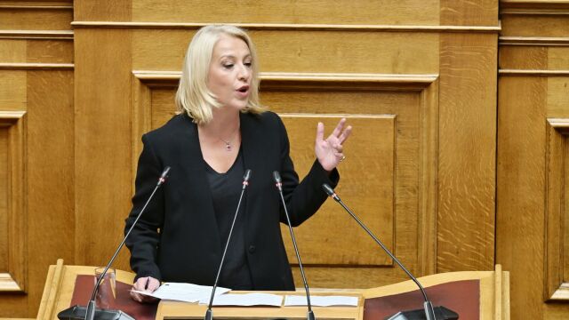 rena-dourou-na-apantisei-o-kiriakos-mitsotakis-se-erotiseis-apo-ton-oie