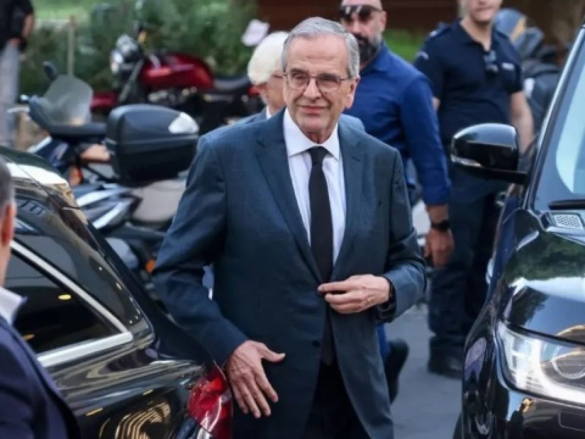 &Sigma;&alpha;&mu;&alpha;&rho;&iota;&kappa;&omicron;ί &mu;&epsilon; &tau;&omicron; &delta;ά&chi;&tau;&upsilon;&lambda;&omicron; &sigma;&tau;&eta; &sigma;&kappa;&alpha;&nu;&delta;ά&lambda;&eta;: &Pi;&omicron;&iota;&omicron;&iota; &ldquo;&gamma;&alpha;&lambda;ά&zeta;&iota;&omicron;&iota;&rdquo; &mu;&pi;ή&kappa;&alpha;&nu; &sigma;&tau;&omicron; &sigma;&tau;ό&chi;&alpha;&sigma;&tau;&rho;&omicron; &kappa;&alpha;&iota; &gamma;&iota;&alpha;&tau;ί &omicron;&iota; &delta;&eta;&lambda;ώ&sigma;&epsilon;&iota;&sigmaf; &tau;&omicron;&upsilon;&sigmaf; &pi;&rho;&omicron;&kappa;&alpha;&lambda;&omicron;ύ&nu; &epsilon;&kappa;&nu;&epsilon;&upsilon;&rho;&iota;&sigma;&mu;ό &sigma;&tau;&omicron;&upsilon;&sigmaf; &alpha;&nu;&theta;&rho;ώ&pi;&omicron;&upsilon;&sigmaf; &tau;&omicron;&upsilon; &pi;&rho;ώ&eta;&nu; &pi;&rho;&omega;&theta;&upsilon;&pi;&omicron;&upsilon;&rho;&gamma;&omicron;ύ