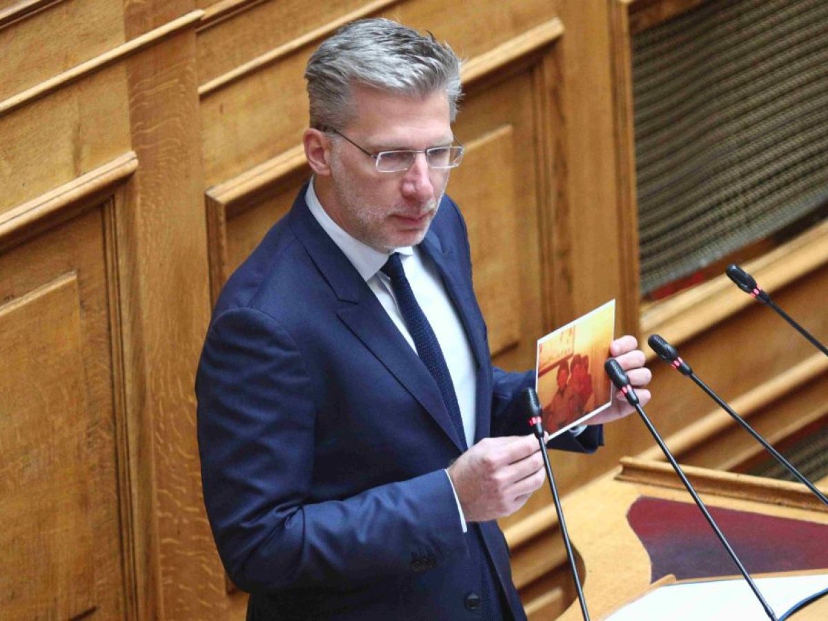 EL &ndash; Ά&kappa;&eta;&sigmaf; &Sigma;&kappa;έ&rho;&tau;&sigma;&omicron;&sigmaf;: &Tau;&omicron; &Tau;&alpha;&mu;&epsilon;ί&omicron; &Alpha;&nu;ά&kappa;&alpha;&mu;&psi;&eta;&sigmaf; &omicron;&lambda;&omicron;&kappa;&lambda;&eta;&rho;ώ&nu;&epsilon;&tau;&alpha;&iota; &epsilon;&pi;&iota;&tau;&upsilon;&chi;ώ&sigmaf; &sigma;&tau;&eta;&nu; ώ&rho;&alpha; &tau;&omicron;&upsilon; &ndash; Έ&chi;&epsilon;&iota; ή&delta;&eta; &alpha;&lambda;&lambda;ά&xi;&epsilon;&iota; &tau;&iota;&sigmaf; &zeta;&omega;έ&sigmaf; &tau;&omega;&nu; &Epsilon;&lambda;&lambda;ή&nu;&omega;&nu;
