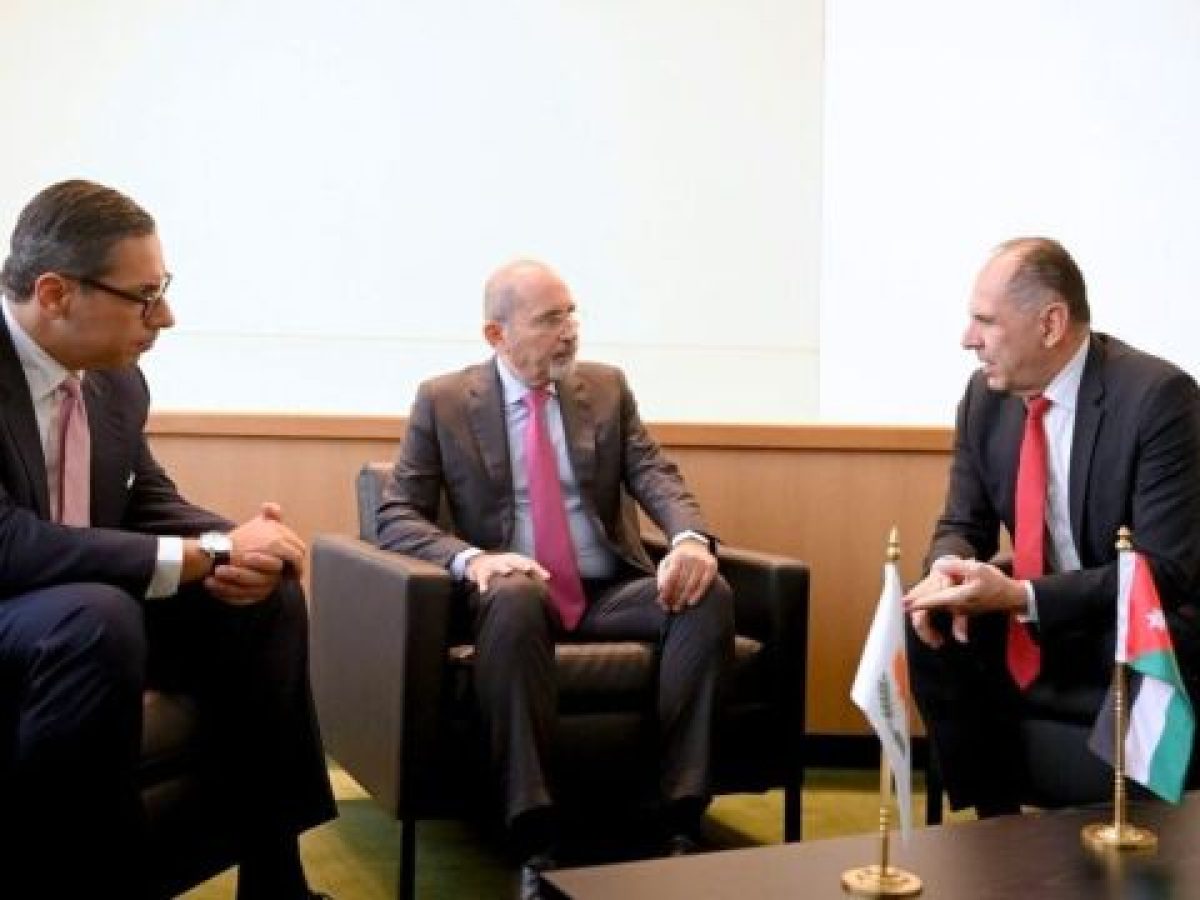 &Gamma;&iota;ώ&rho;&gamma;&omicron;&sigmaf; &Gamma;&epsilon;&rho;&alpha;&pi;&epsilon;&tau;&rho;ί&tau;&eta;&sigmaf;: &Sigma;&upsilon;&nu;&alpha;&nu;&tau;ή&sigma;&epsilon;&iota;&sigmaf; &sigma;&tau;&eta; &Nu;έ&alpha; &Upsilon;ό&rho;&kappa;&eta; &mu;&epsilon; &tau;&omicron;&upsilon;&sigmaf; &Upsilon;&Pi;&Epsilon;&Xi; &Kappa;ύ&pi;&rho;&omicron;&upsilon;, &Iota;&omicron;&rho;&delta;&alpha;&nu;ί&alpha;&sigmaf; &kappa;&alpha;&iota; &Iota;&nu;&delta;ί&alpha;&sigmaf; &ndash; &Sigma;&tau;&omicron; &epsilon;&pi;ί&kappa;&epsilon;&nu;&tau;&rho;&omicron; &omicron;&iota; &gamma;&epsilon;&omega;&pi;&omicron;&lambda;&iota;&tau;&iota;&kappa;έ&sigmaf; &epsilon;&xi;&epsilon;&lambda;ί&xi;&epsilon;&iota;&sigmaf;