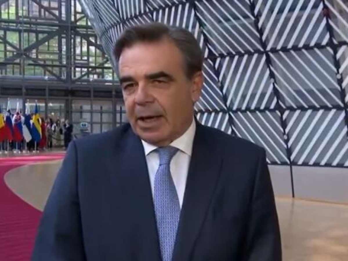 &Mu;&alpha;&rho;&gamma;&alpha;&rho;ί&tau;&eta;&sigmaf; &Sigma;&chi;&omicron;&iota;&nu;ά&sigmaf; &alpha;&pi;ό &Beta;&rho;&upsilon;&xi;έ&lambda;&lambda;&epsilon;&sigmaf;: &Eta; &nu;έ&alpha; &sigma;&upsilon;&mu;&phi;&omega;&nu;ί&alpha; &mu;ά&sigmaf; &epsilon;&pi;&iota;&tau;&rho;έ&pi;&epsilon;&iota; &tau;&omicron;&nu; &epsilon;&kappa;&sigma;&upsilon;&gamma;&chi;&rho;&omicron;&nu;&iota;&sigma;&mu;ό &kappa;&alpha;&iota; &tau;&eta;&nu; &alpha;&nu;&alpha;&nu;έ&omega;&sigma;&eta; &tau;&omicron;&upsilon; &alpha;&lambda;&iota;&epsilon;&upsilon;&tau;&iota;&kappa;&omicron;ύ &sigma;&tau;ό&lambda;&omicron;&upsilon; &mu;&alpha;&sigmaf; (&Beta;ί&nu;&tau;&epsilon;&omicron;)