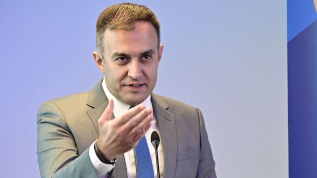 xatzivasileiou-i-tourkia-anafaireto-dikaioma-mas-ta-12-nautika-milia-i-tourkia-apanta-me-paranomo-tropo-se-nomimes-ellinikes-protovoulies