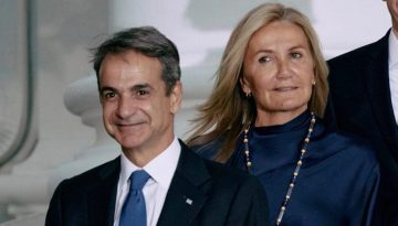&Kappa;&alpha;&iota; &eta; &Mu;&alpha;&rho;έ&beta;&alpha; &sigma;&tau;&eta;&nu; &epsilon;&kappa;&sigma;&tau;&rho;&alpha;&tau;&epsilon;ί&alpha; &gamma;&iota;&alpha; &nu;&alpha; &sigma;&omega;&theta;&epsilon;ί &eta; &laquo;&alpha;&gamma;ί&alpha; &omicron;&iota;&kappa;&omicron;&gamma;έ&nu;&epsilon;&iota;&alpha;&raquo;