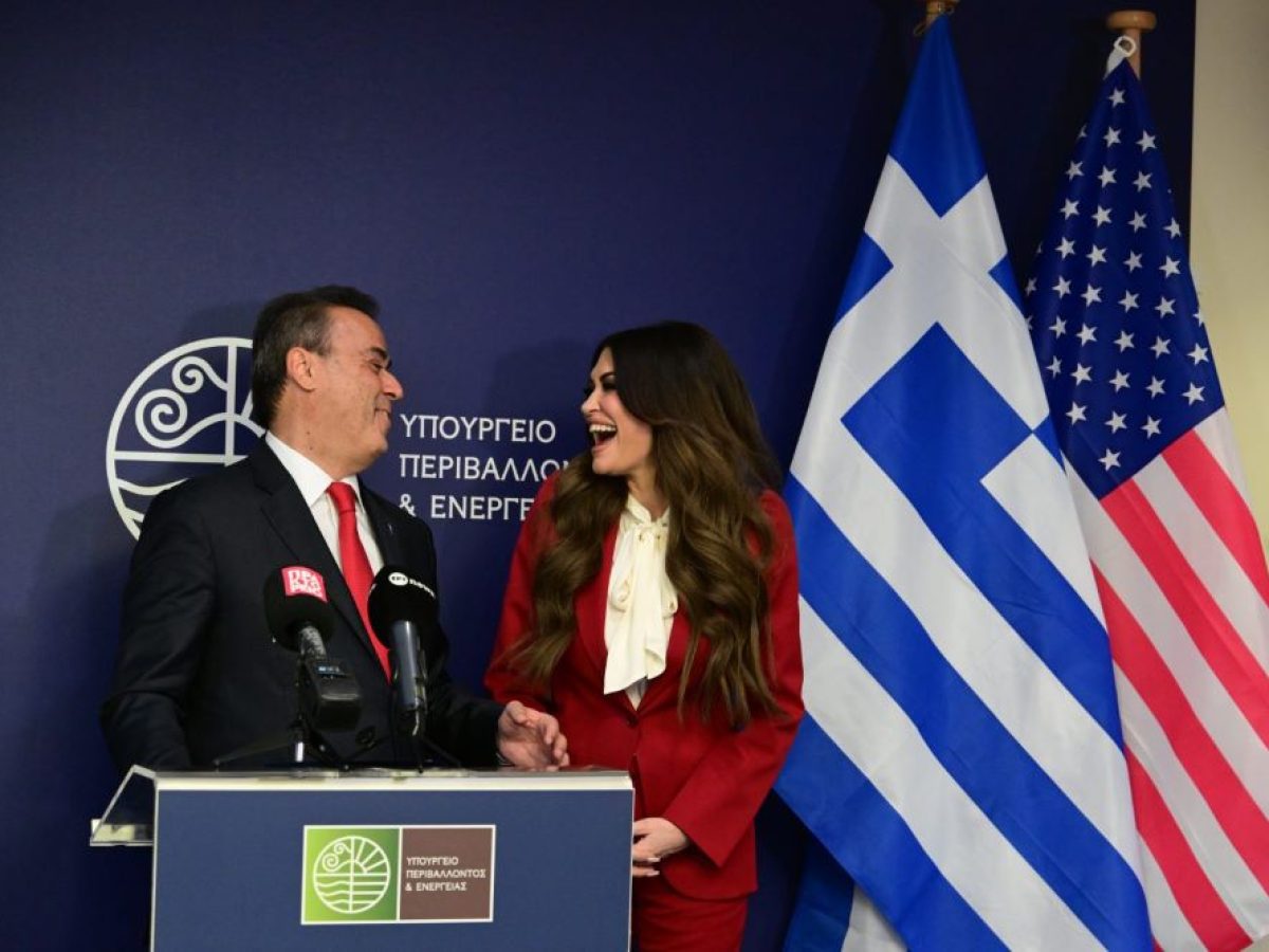 &Pi;&rho;&alpha;&xi;&iota;&kappa;&omicron;&pi;ή&mu;&alpha;&tau;&alpha; &ndash; &Eta; &pi;&rho;έ&sigma;&beta;&epsilon;&iota;&rho;&alpha;, &omicron; &lambda;&omicron;&mu;&pi;ί&sigma;&tau;&alpha;&sigmaf;, &eta; AKTOR &kappa;&alpha;&iota; &omicron; &Mu;&eta;&tau;&sigma;&omicron;&tau;ά&kappa;&eta;&sigmaf;