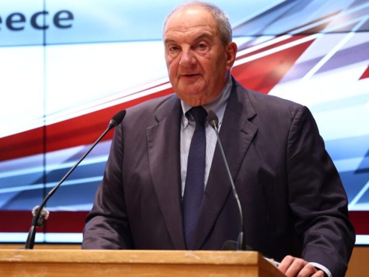 &Kappa;&alpha;&rho;&alpha;&mu;&alpha;&nu;&lambda;ή&sigmaf;: &Eta; &Tau;&omicron;&upsilon;&rho;&kappa;ί&alpha; &alpha;&pi;&epsilon;&iota;&lambda;&epsilon;ί &mu;&epsilon; &pi;ό&lambda;&epsilon;&mu;&omicron;, &alpha;&lambda;&lambda;ά &eta; &Delta;ύ&sigma;&eta; &tau;&eta; &theta;&epsilon;&omega;&rho;&epsilon;ί &laquo;&pi;&omicron;&lambda;ύ&tau;&iota;&mu;&omicron; &sigma;ύ&mu;&mu;&alpha;&chi;&omicron;&raquo; &ndash; &Delta;ύ&omicron; &mu;έ&tau;&rho;&alpha; &kappa;&alpha;&iota; &delta;ύ&omicron; &sigma;&tau;&alpha;&theta;&mu;ά