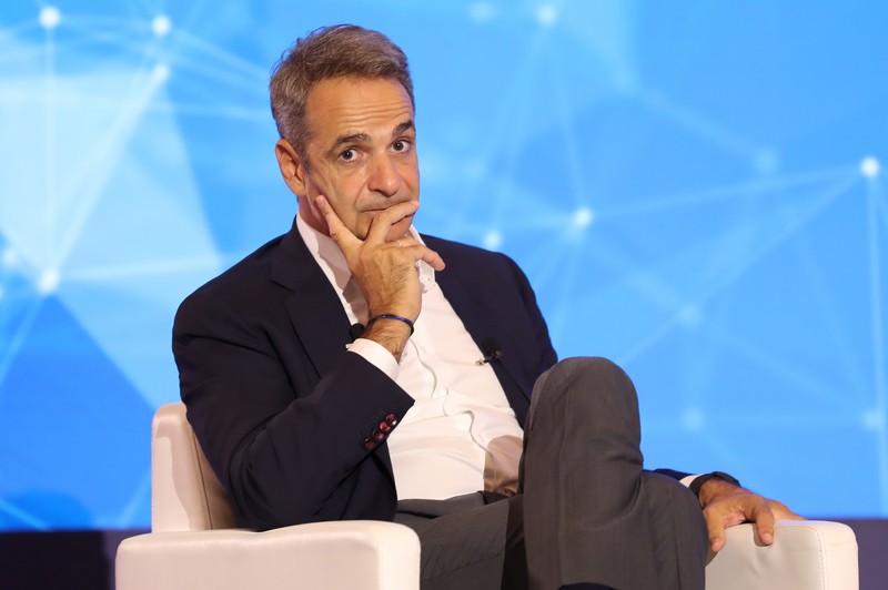 Mitsotakis-in-Artificial-Intelligence-AI-Summit-in-Thessaloniki-Eurokinissi-1