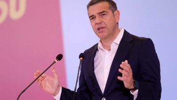 &Phi;&lambda;&alpha;&sigmaf; &alpha;&rho;&iota;&sigma;&tau;&epsilon;&rho;ά: &Eta; &sigma;&upsilon;&sigma;&pi;&epsilon;ί&rho;&omega;&sigma;&eta; &tau;&omicron;&upsilon; 18% &tau;&omega;&nu; &psi;&eta;&phi;&omicron;&phi;ό&rho;&omega;&nu; &tau;&omicron;&upsilon; &Sigma;&Upsilon;&Rho;&Iota;&Zeta;&Alpha; &tau;&omicron; 2023 &omicron; &beta;&alpha;&sigma;&iota;&kappa;ό&sigmaf; &sigma;&tau;ό&chi;&omicron;&sigmaf; &tau;&omicron;&upsilon; &Tau;&sigma;ί&pi;&rho;&alpha;