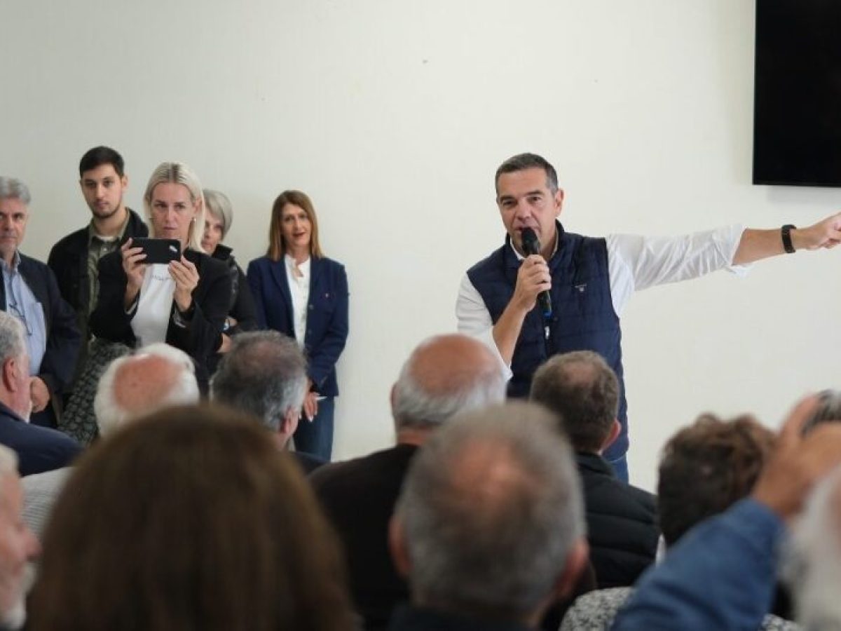 &Tau;&sigma;ί&pi;&rho;&alpha;&sigmaf; &alpha;&pi;ό &Kappa;&rho;ή&tau;&eta;: Έ&sigma;&phi;&iota;&xi;&alpha; &tau;&omicron; &chi;έ&rho;&iota; &alpha;&lambda;&eta;&theta;&iota;&nu;ώ&nu; &pi;&alpha;&rho;&alpha;&gamma;&omega;&gamma;ώ&nu; &ndash; &Omicron;&iota; &laquo;&Phi;&rho;&alpha;&pi;έ&delta;&epsilon;&sigmaf;&raquo; &kappa;&alpha;&iota; &omicron;&iota; &laquo;&Chi;&alpha;&sigma;ά&pi;&eta;&delta;&epsilon;&sigmaf;&raquo; &epsilon;ί&nu;&alpha;&iota; &sigma;&tau;&omicron; &Kappa;&omicron;&lambda;&omega;&nu;ά&kappa;&iota;
