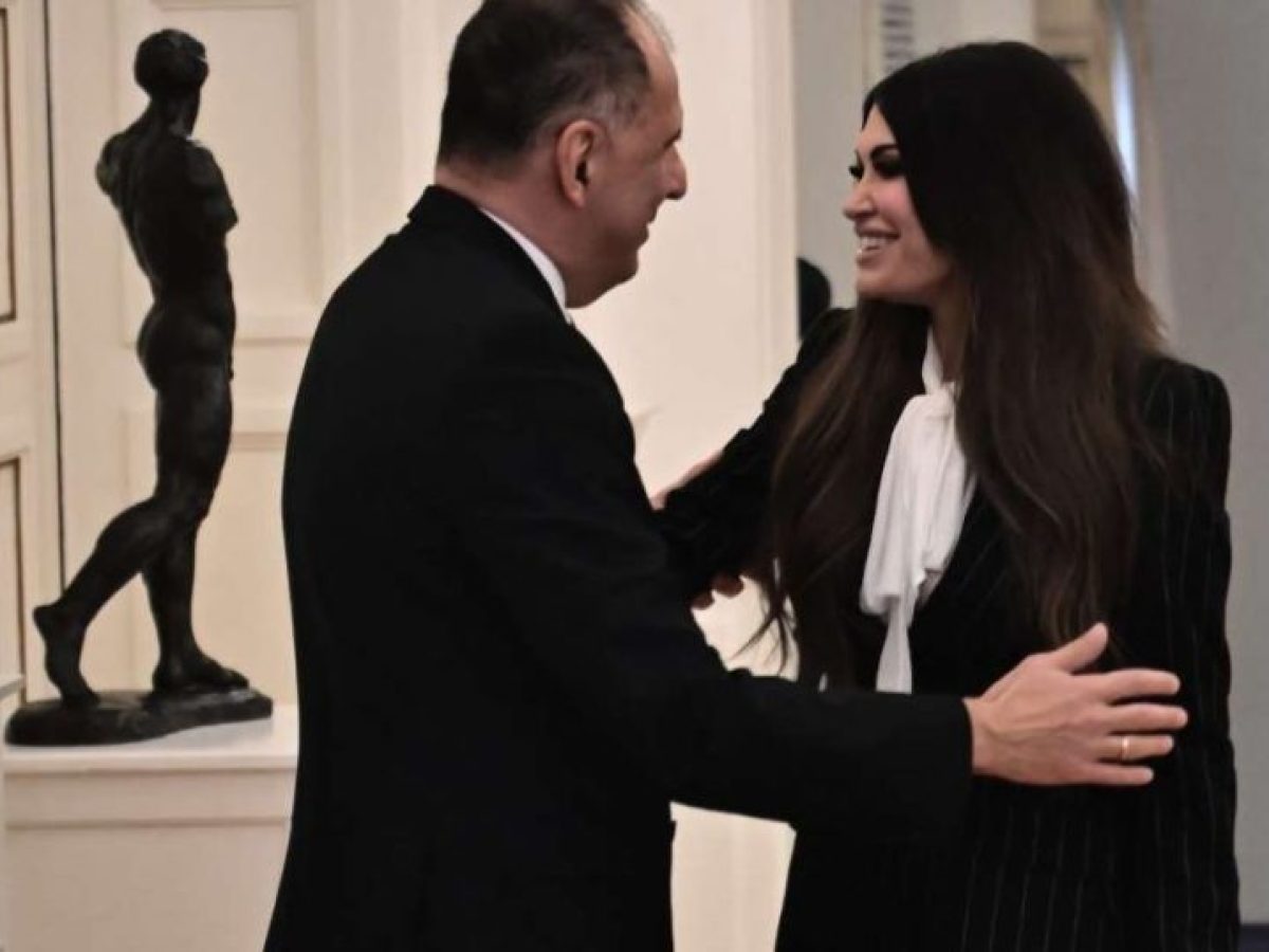 &Gamma;&epsilon;&rho;&alpha;&pi;&epsilon;&tau;&rho;ί&tau;&eta;&sigmaf;: &Kappa;&alpha;&tau;&rsquo; &epsilon;&xi;&omicron;&chi;ή&nu; &chi;ώ&rho;&omicron;&sigmaf; &epsilon;&lambda;&epsilon;ύ&theta;&epsilon;&rho;&eta;&sigmaf; έ&kappa;&phi;&rho;&alpha;&sigma;&eta;&sigmaf; &eta; &Pi;&nu;ύ&kappa;&alpha; &ndash; &laquo;&Kappa;&alpha;&nu;έ&nu;&alpha; &theta;έ&mu;&alpha; &alpha;&pi;&epsilon;&iota;&lambda;ή&sigmaf; ή &pi;ί&epsilon;&sigma;&eta;&sigmaf;&raquo; &alpha;&pi;ό &Gamma;&kappa;ί&lambda;&phi;&omicron;ϊ&lambda;  | Pagenews.gr