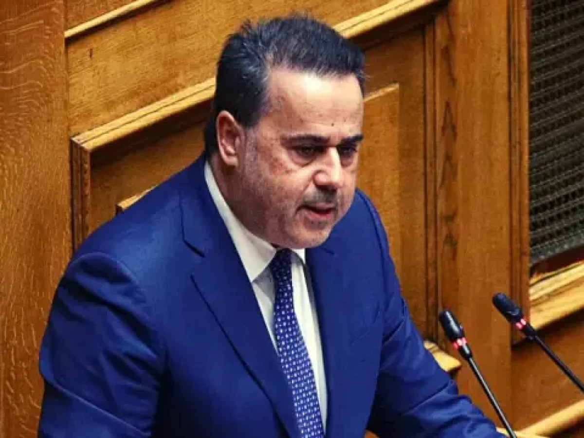 &Pi;&alpha;&pi;&alpha;&sigma;&tau;&alpha;ύ&rho;&omicron;&upsilon;: &Sigma;&epsilon; &iota;&sigma;&tau;&omicron;&rho;&iota;&kappa;ά &upsilon;&psi;&eta;&lambda;ό &epsilon;&pi;ί&pi;&epsilon;&delta;&omicron; &omicron;&iota; &sigma;&chi;έ&sigma;&epsilon;&iota;&sigmaf; &Epsilon;&lambda;&lambda;ά&delta;&alpha;&sigmaf; &mu;&epsilon; &Eta;&Pi;&Alpha; &ndash; &Omicron;&iota; &alpha;&pi;&omicron;&phi;ά&sigma;&epsilon;&iota;&sigmaf; &mu;&alpha;&sigmaf; &lambda;&alpha;&mu;&beta;ά&nu;&omicron;&nu;&tau;&alpha;&iota; &mu;&epsilon; &gamma;&nu;ώ&mu;&omicron;&nu;&alpha; &mu;ό&nu;&omicron; &tau;&omicron; &epsilon;&theta;&nu;&iota;&kappa;ό &sigma;&upsilon;&mu;&phi;έ&rho;&omicron;&nu; &kappa;&alpha;&iota; &tau;&omicron; ό&phi;&epsilon;&lambda;&omicron;&sigmaf; &tau;&omega;&nu; &Epsilon;&lambda;&lambda;ή&nu;&omega;&nu; &pi;&omicron;&lambda;&iota;&tau;ώ&nu;