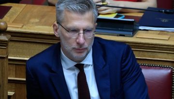 &Sigma;&kappa;έ&rho;&tau;&sigma;&omicron;&sigmaf; &gamma;&iota;&alpha; &pi;&rho;&omicron;&sigma;&tau;&alpha;&sigma;ί&alpha; &tau;&omega;&nu; &pi;&alpha;&iota;&delta;&iota;ώ&nu; &alpha;&pi;ό &tau;&omicron;&nu; &psi;&eta;&phi;&iota;&alpha;&kappa;ό &epsilon;&theta;&iota;&sigma;&mu;ό: &laquo;&Pi;&Alpha;&Sigma;&Omicron;&Kappa; &kappa;&alpha;&iota; &Sigma;&Upsilon;&Rho;&Iota;&Zeta;&Alpha; &pi;&alpha;ί&zeta;&omicron;&upsilon;&nu; &tau;&omicron; &pi;&alpha;&iota;&chi;&nu;ί&delta;&iota; &tau;&omega;&nu; &pi;&lambda;&alpha;&tau;&phi;&omicron;&rho;&mu;ώ&nu;&raquo; | Lykavitos.gr