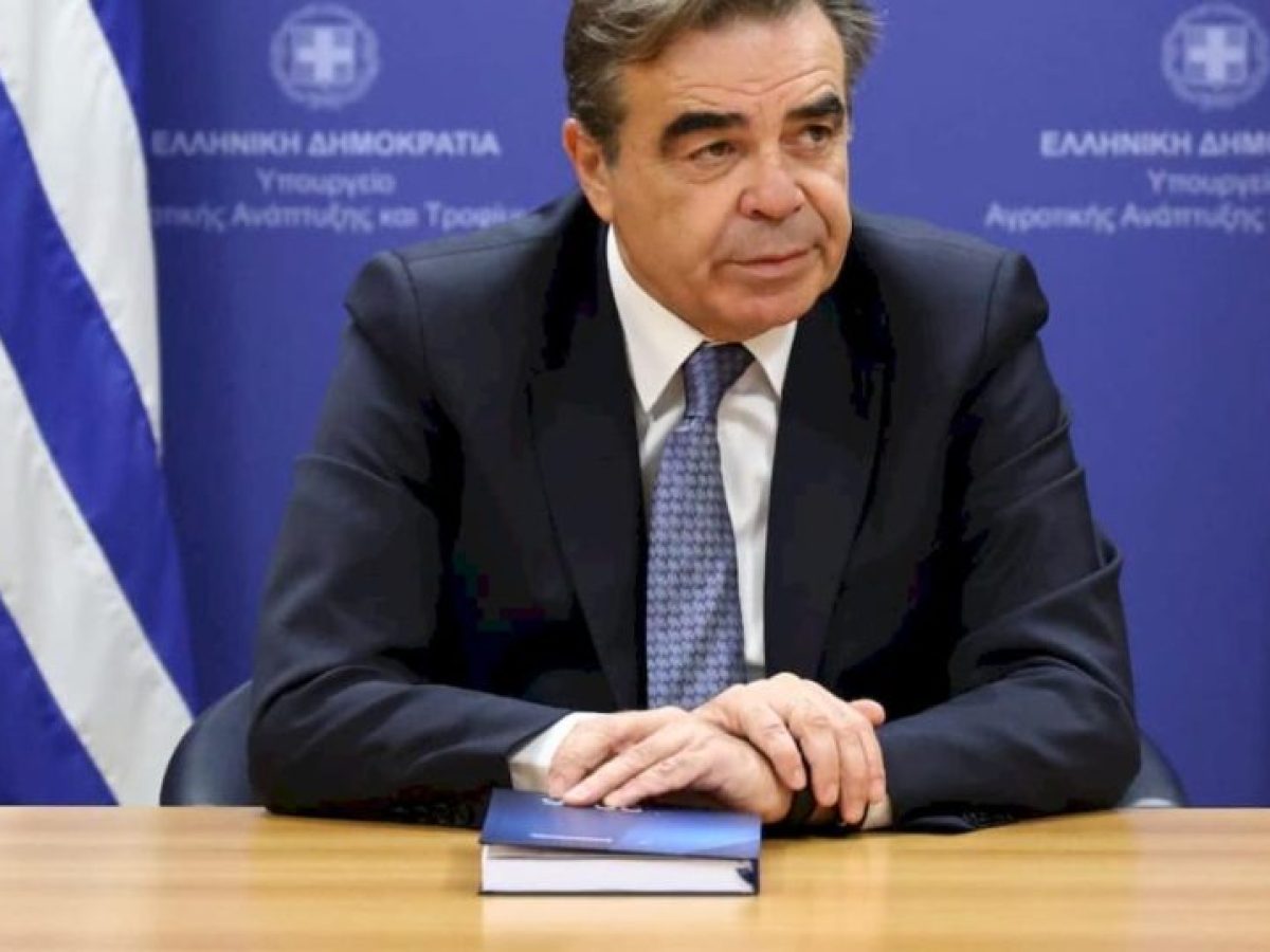&Mu;&alpha;&rho;&gamma;&alpha;&rho;ί&tau;&eta;&sigmaf; &Sigma;&chi;&omicron;&iota;&nu;ά&sigmaf;: &laquo;&Epsilon;ί&mu;&alpha;&sigma;&tau;&epsilon; &sigma;&tau;&omicron; &pi;&lambda;&epsilon;&upsilon;&rho;ό &tau;&omega;&nu; &alpha;&lambda;&iota;έ&omega;&nu; &ndash; &Tau;&eta;&nu; &epsilon;&pi;ό&mu;&epsilon;&nu;&eta; &epsilon;&beta;&delta;&omicron;&mu;ά&delta;&alpha; &omicron;&iota; &alpha;&nu;&alpha;&kappa;&omicron;&iota;&nu;ώ&sigma;&epsilon;&iota;&sigmaf;&raquo; | Lykavitos.gr
