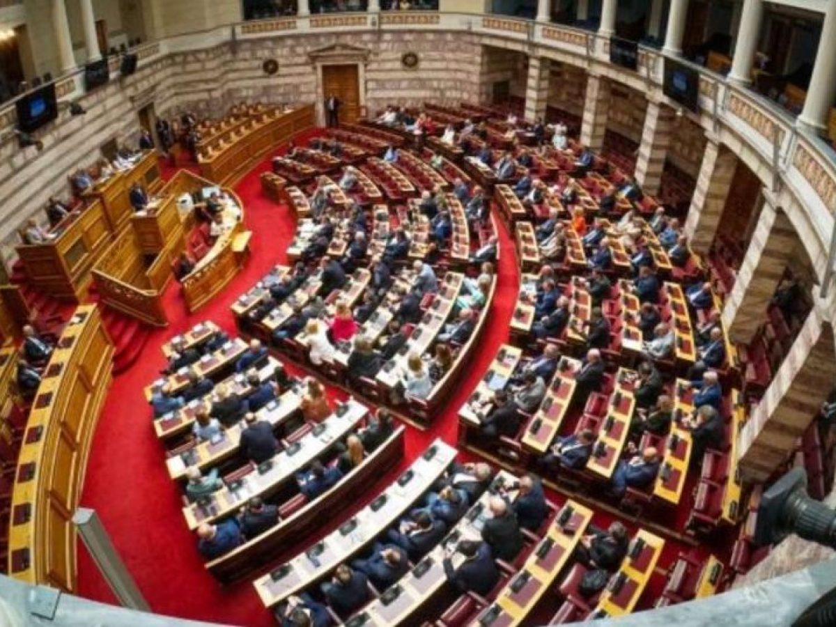 &Phi;&omega;&tau;&iota;ά &sigma;&tau;&alpha; &kappa;&alpha;ύ&sigma;&iota;&mu;&alpha; &kappa;&alpha;&iota; &sigma;&tau;&eta;&nu; &pi;&omicron;&lambda;&iota;&tau;&iota;&kappa;ή: &laquo;&Kappa;&rho;ύ&beta;&epsilon;&tau;&epsilon; &phi;ό&rho;&omicron;&upsilon;&sigmaf;&raquo; &mdash; &Sigma;ύ&gamma;&kappa;&rho;&omicron;&upsilon;&sigma;&eta; &pi;&rho;&iota;&nu; &alpha;&pi;ό &tau;&alpha; &mu;έ&tau;&rho;&alpha; &tau;&eta;&sigmaf; &Tau;&epsilon;&tau;ά&rho;&tau;&eta;&sigmaf; | Pagenews.gr